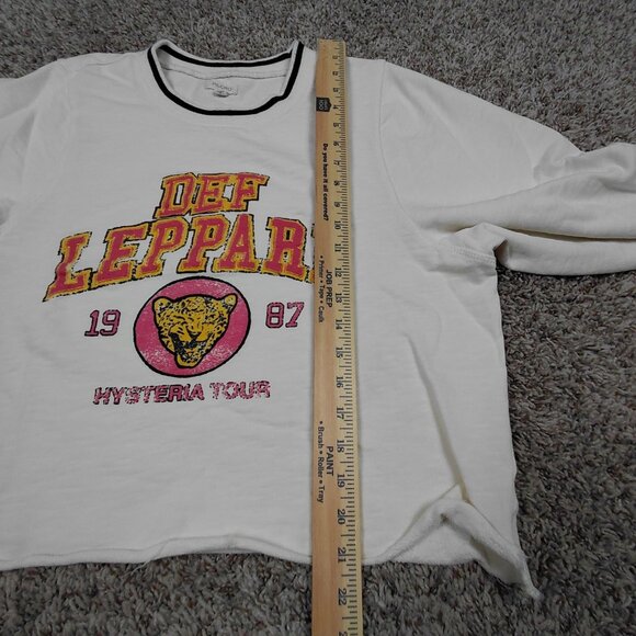 Pilcro Anthropologie Def Leppard Varsity Sweatshirt Size Medium Cropped - Picture 9 of 9